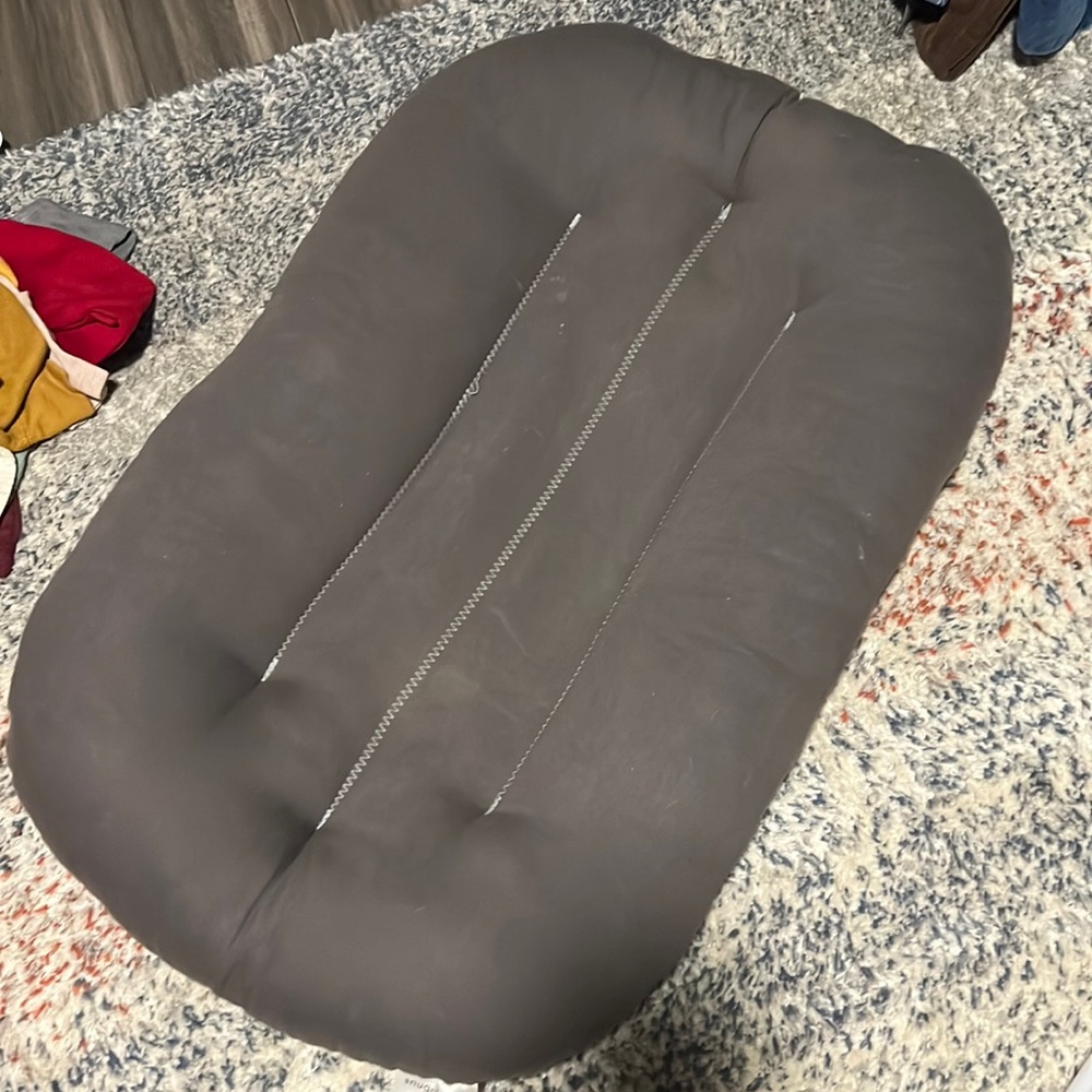 Infant lounger Snuggle me